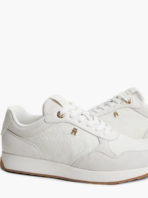 Женские кроссовки Tommy Hilfiger Monogram-Embossed Suede Runner, цвет: Экрю — фото 6