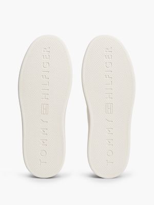 Женские кроссовки Tommy Hilfiger Script Monogram Leather Court, цвет: Экрю / Тёмно-бордовый — фото 5