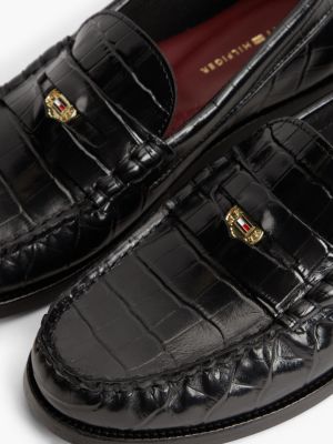 Женские туфли Tommy Hilfiger Croc-Embossed Leather Penny Loafer, цвет: Чёрный — фото 6