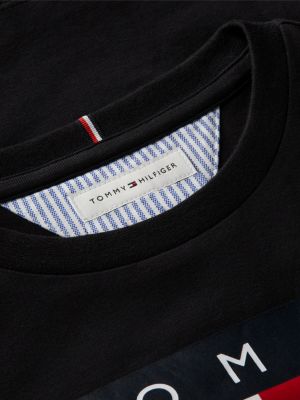 Детские футболки Tommy Hilfiger Kids' Flag Graphic T-Shirt — фото 6