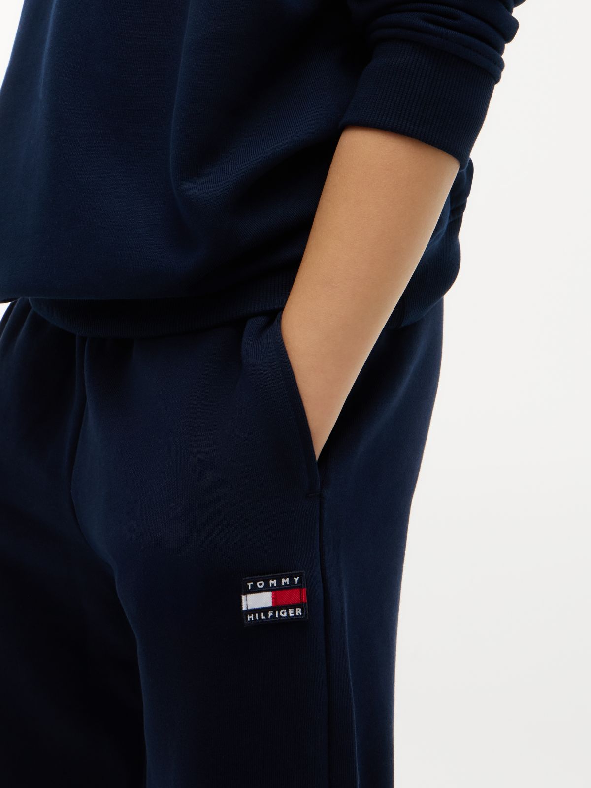 Kids' Classic Badge Logo Sweatpant — Dark Night Navy