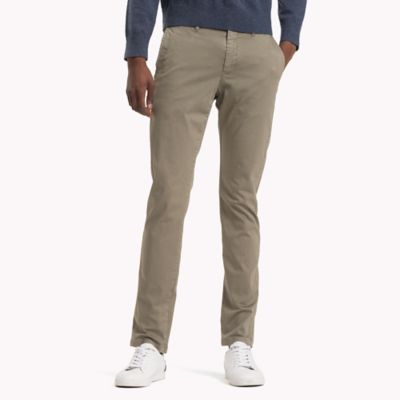 tommy hilfiger straight fit chinos