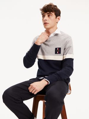 tommy badge sweater