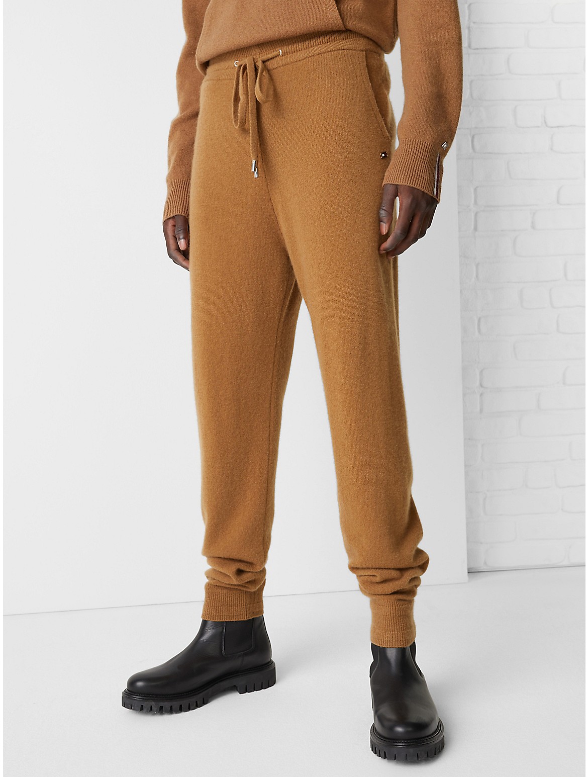 Tommy Hilfiger Th Monogram Recycled Wool Joggers In Desert Khaki