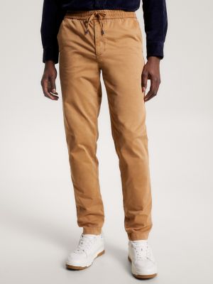 Relaxed Tapered Garment-Dyed Chino | Tommy Hilfiger USA | Stretchhosen