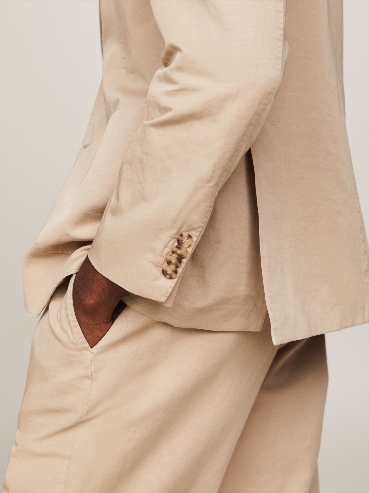 Regular Fit Cotton and Linen Blazer — Beige