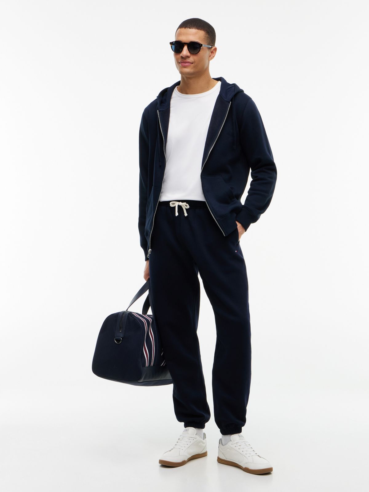 Solid Fleece Jogger — Navy