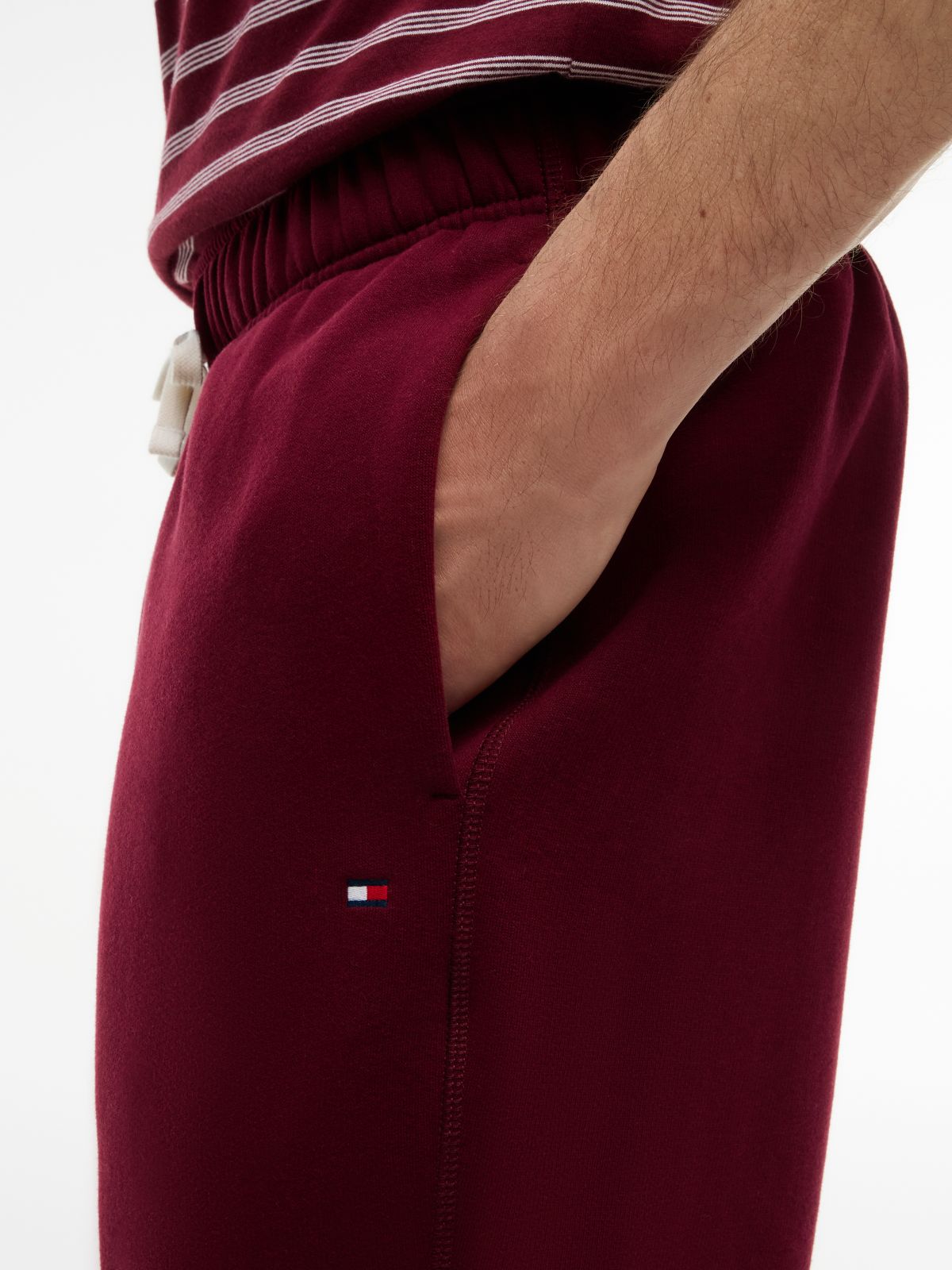 Solid Fleece Jogger — Burgundy