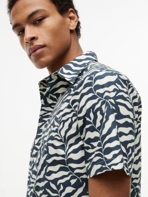 Мужские рубашки Tommy Hilfiger Palm Leaf Print Paper-Touch Shirt — фото 3
