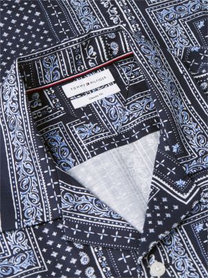 Мужские рубашки Tommy Hilfiger Classic Fit Bandana Patchwork Camp Shirt — фото 6