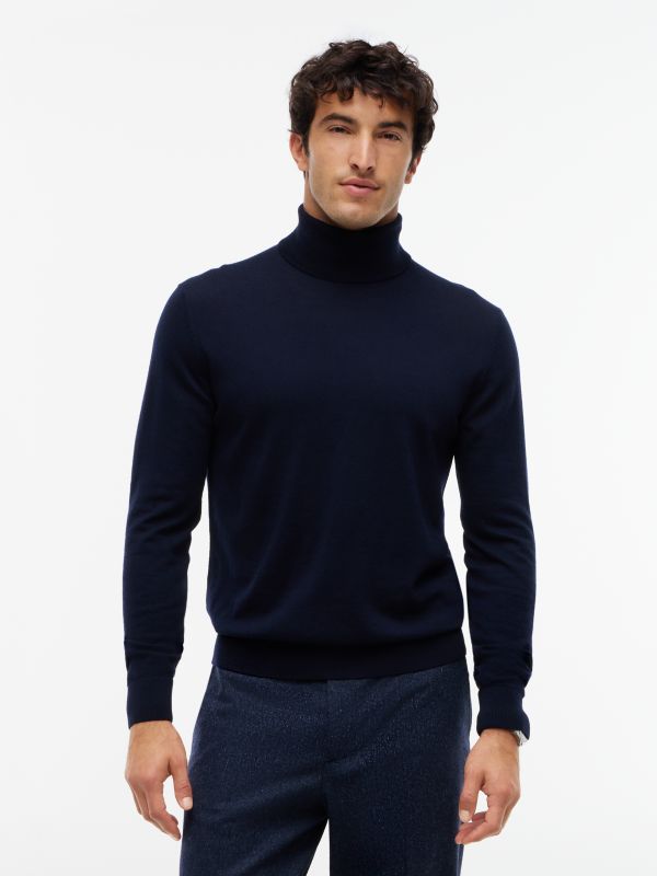 New York Label Wool Turtleneck — Navy Blue
