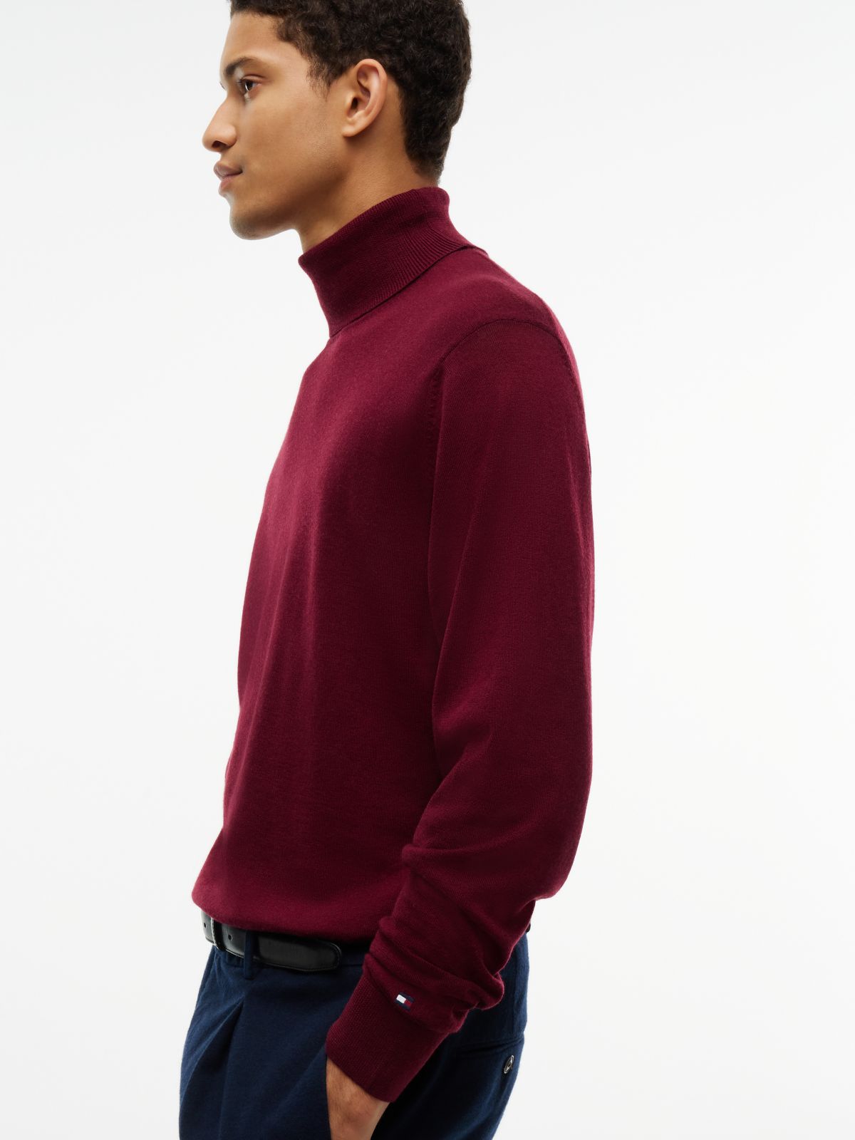 New York Label Wool Turtleneck — Burgundy