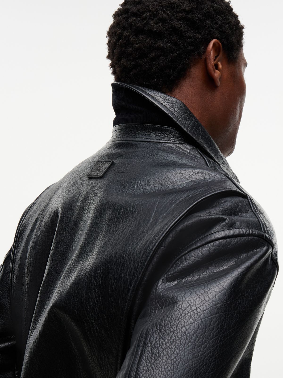 Relaxed Classic Leather Jacket — Black
