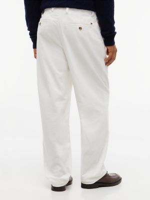 Мужские брюки Tommy Hilfiger Relaxed Pleated Corduroy, цвет: Слоновая кость шёлковый — фото 4