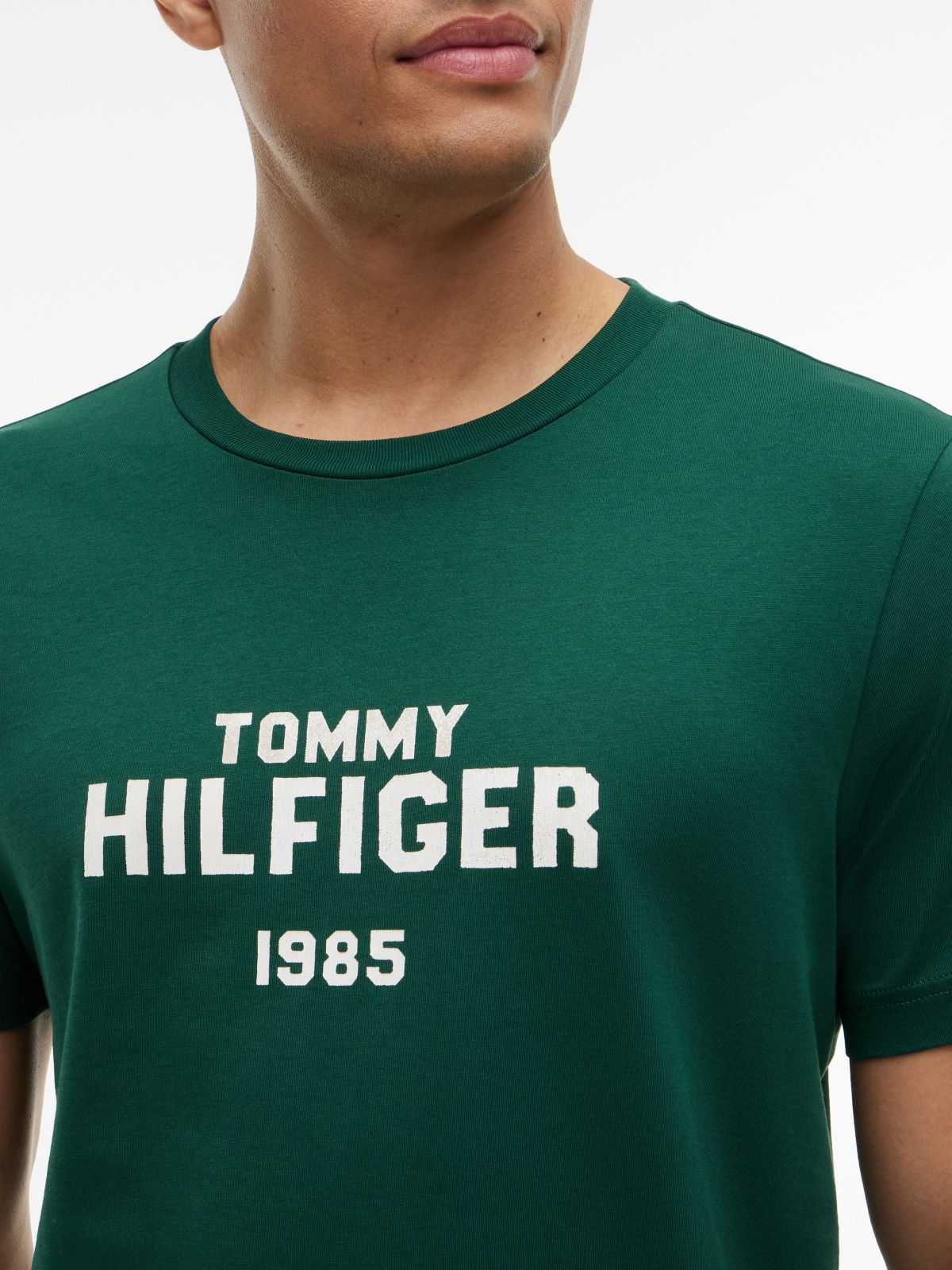 Classic Hilfiger Logo T-Shirt — Ornamental Green