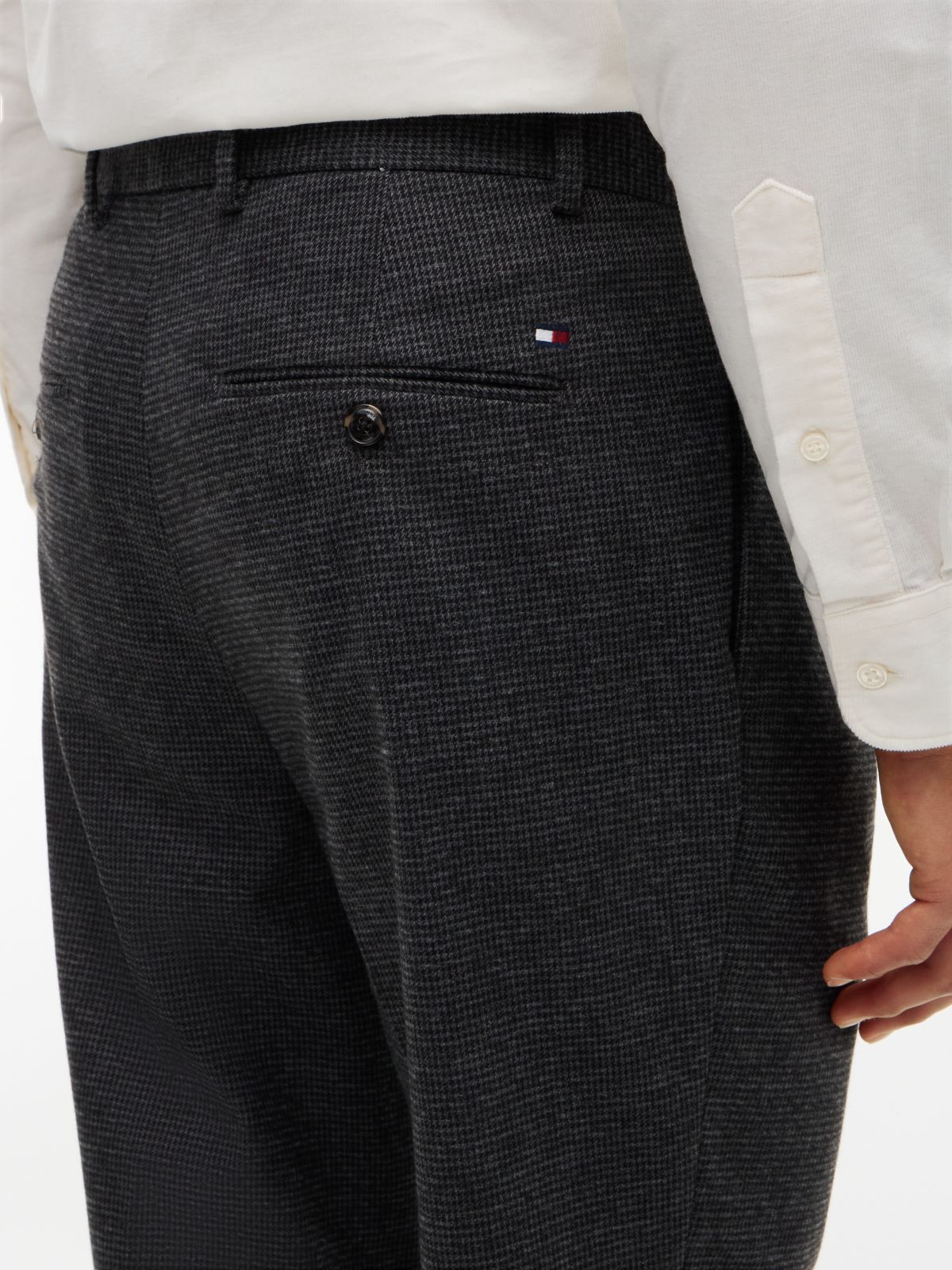 New York Label Houndstooth Tapered Pant — Dark Grey Heather