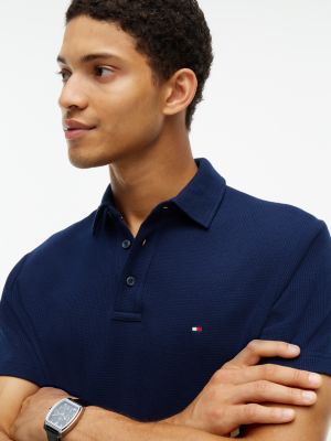 Мужское поло Tommy Hilfiger Regular Fit Short-Sleeve Waffled Polo, цвет: Карбоновый тёмно-синий — фото 3