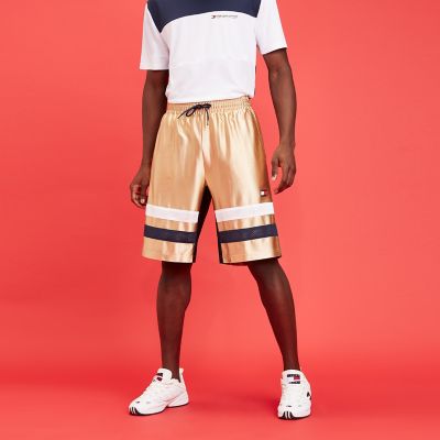 tommy hilfiger adaptive clothing line