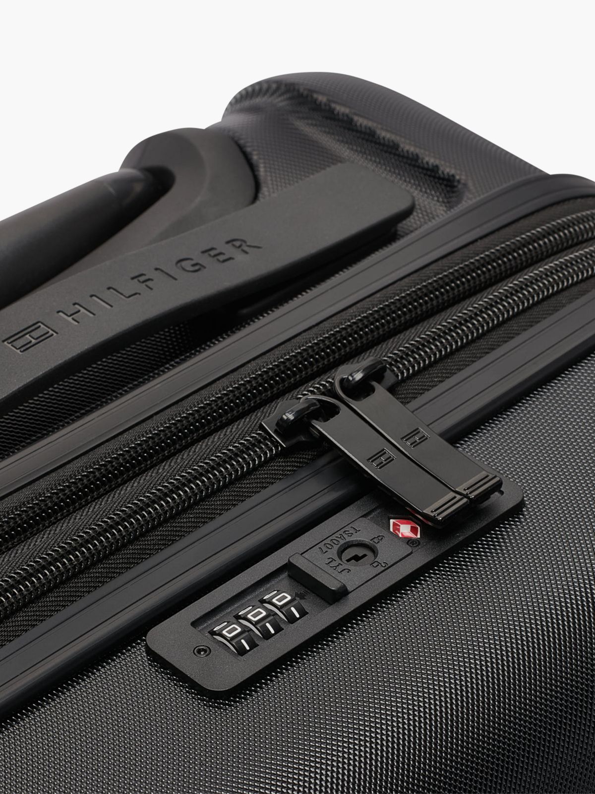 21" Hardcase Spinner Luggage — Black