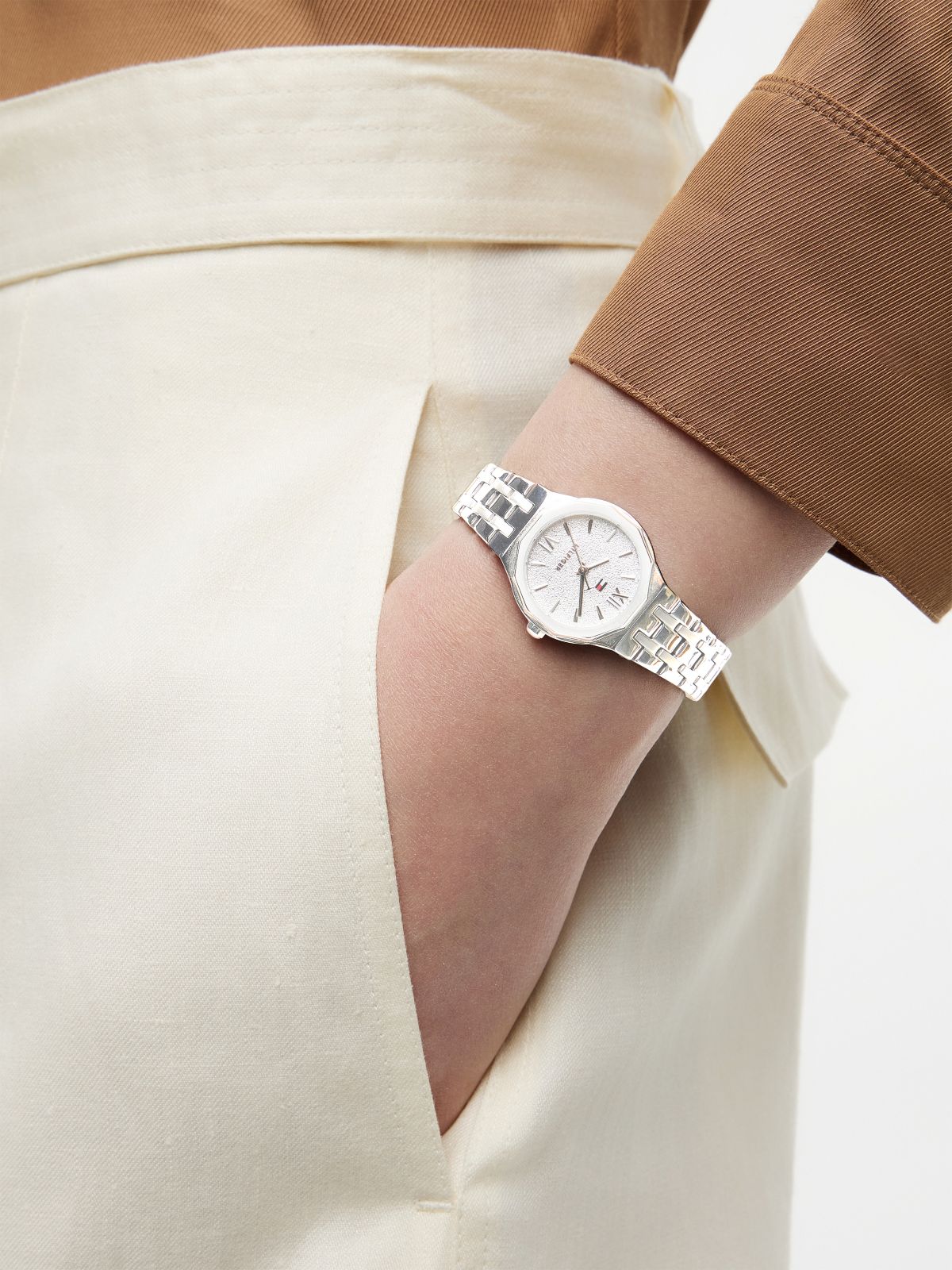 25MM Shimmer Dial Dress Watch — Silver