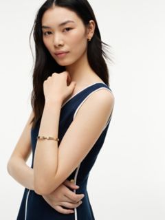 Signature Stripe Ridged Bangle Bracelet — Gold 4