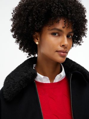 Женские серьги Tommy Hilfiger Logo Crystal, цвет: Золотой — фото 3
