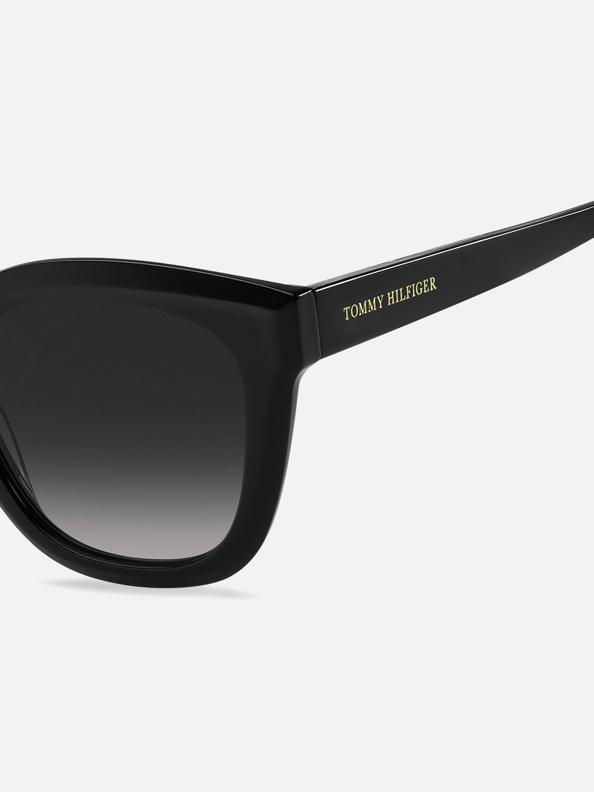 Cat Eye Sunglasses — Black