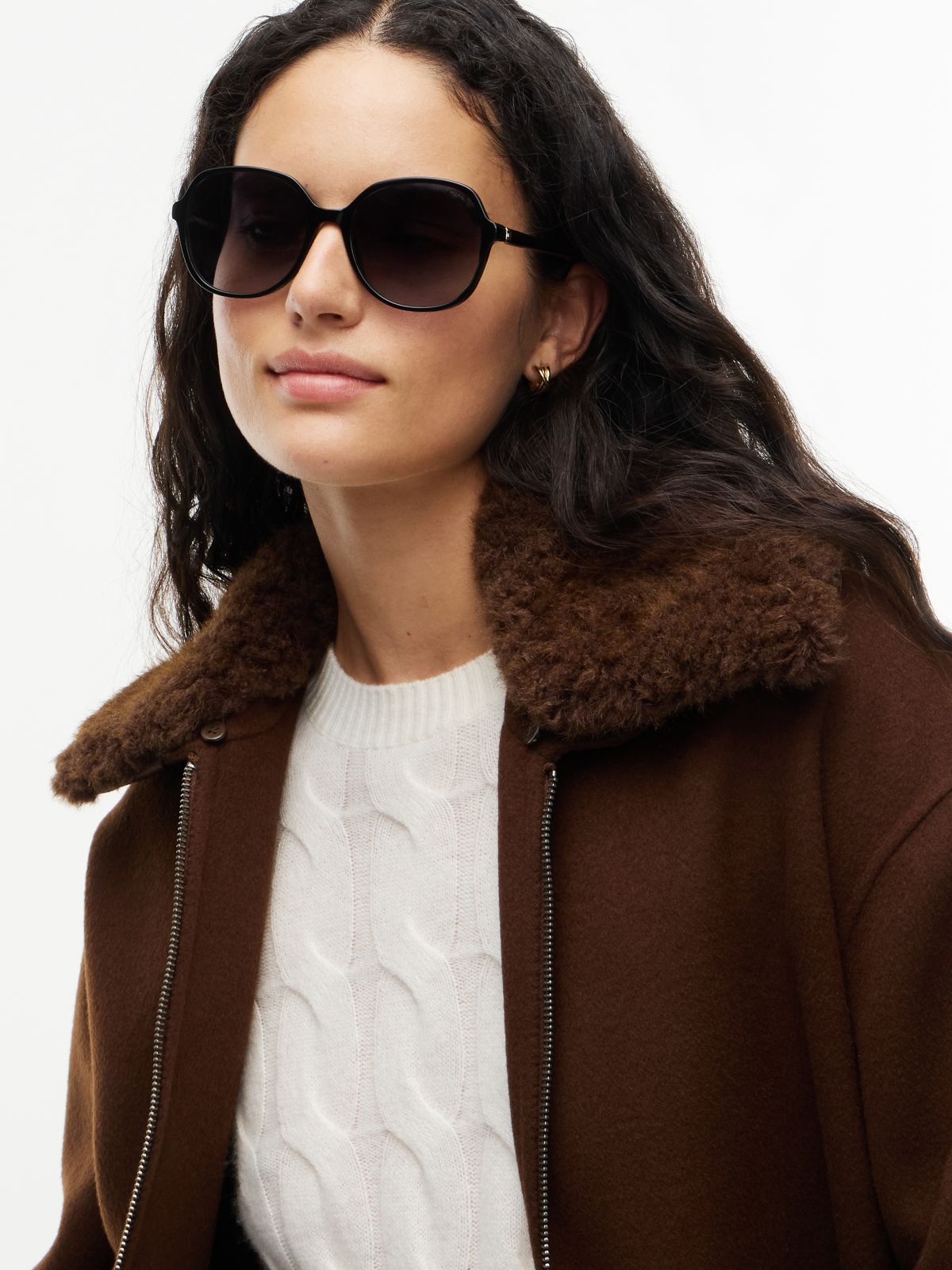Rounded Square Frame Sunglasses — Black