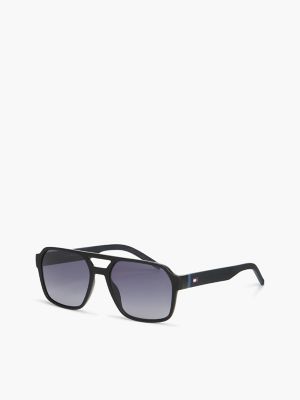Sporty Navigator Frame Sunglasses, Black