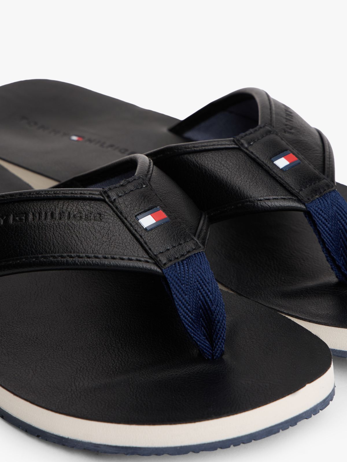 Classic Flip Flop — Black
