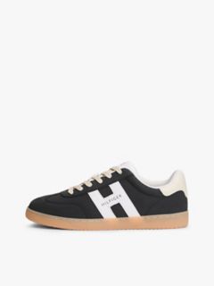 Hilfiger Logo Skater Sneaker — Black 7