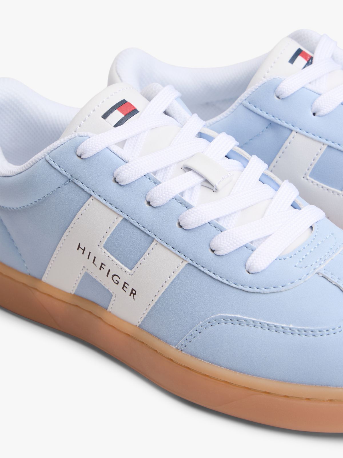 Hilfiger Logo Skater Sneaker — Medium Blue