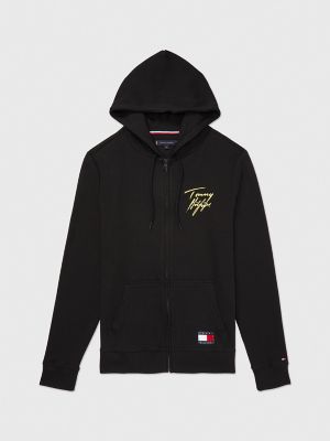 Essential Signature Hoodie | forum.iktva.sa