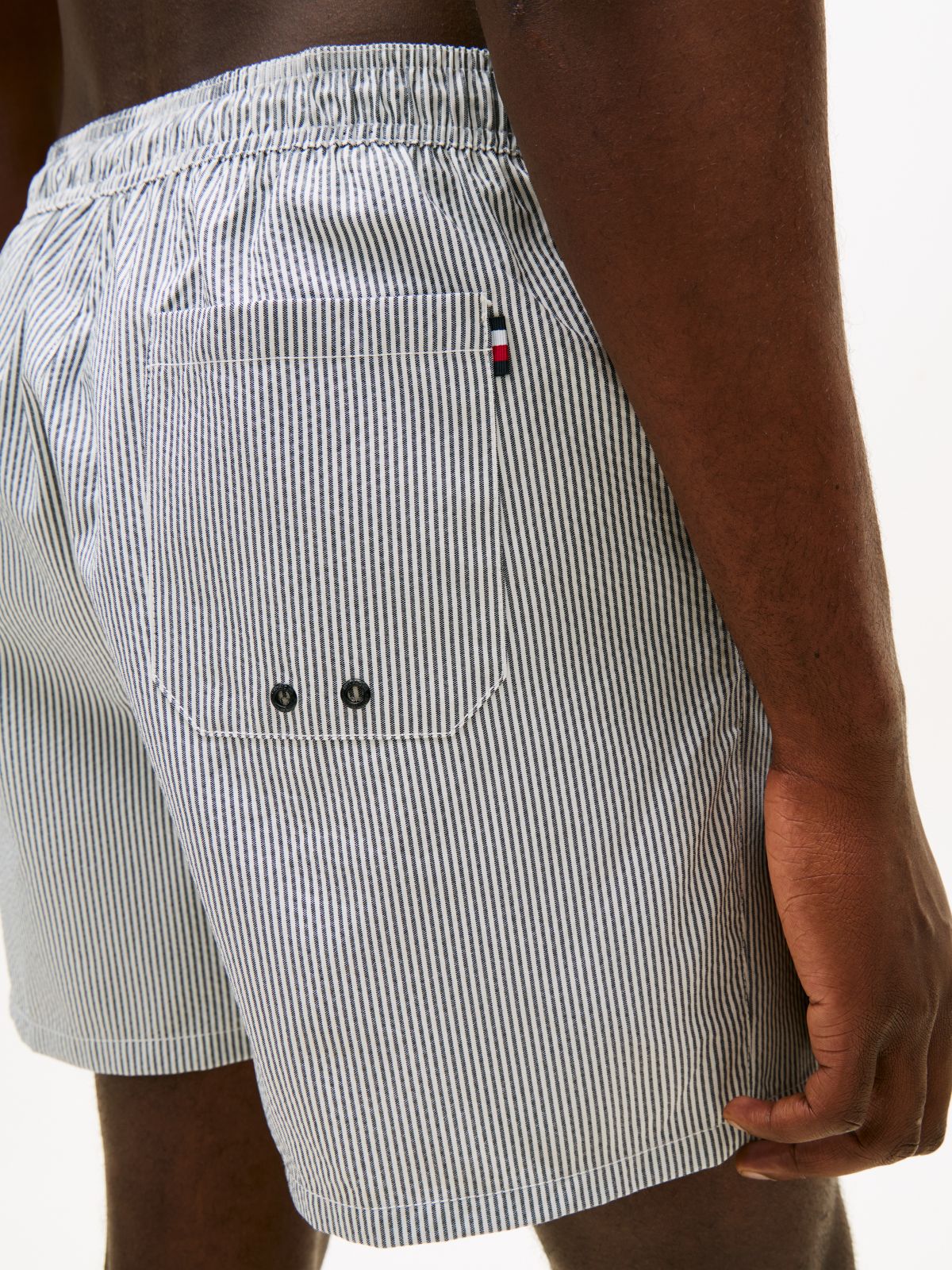 Striped 7" Swim Trunk — Navy