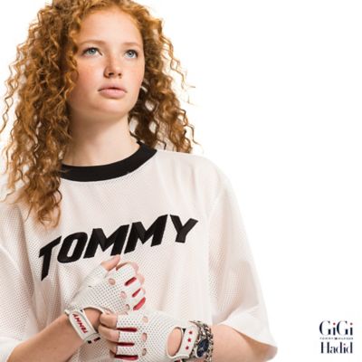 tommy jeans crop top
