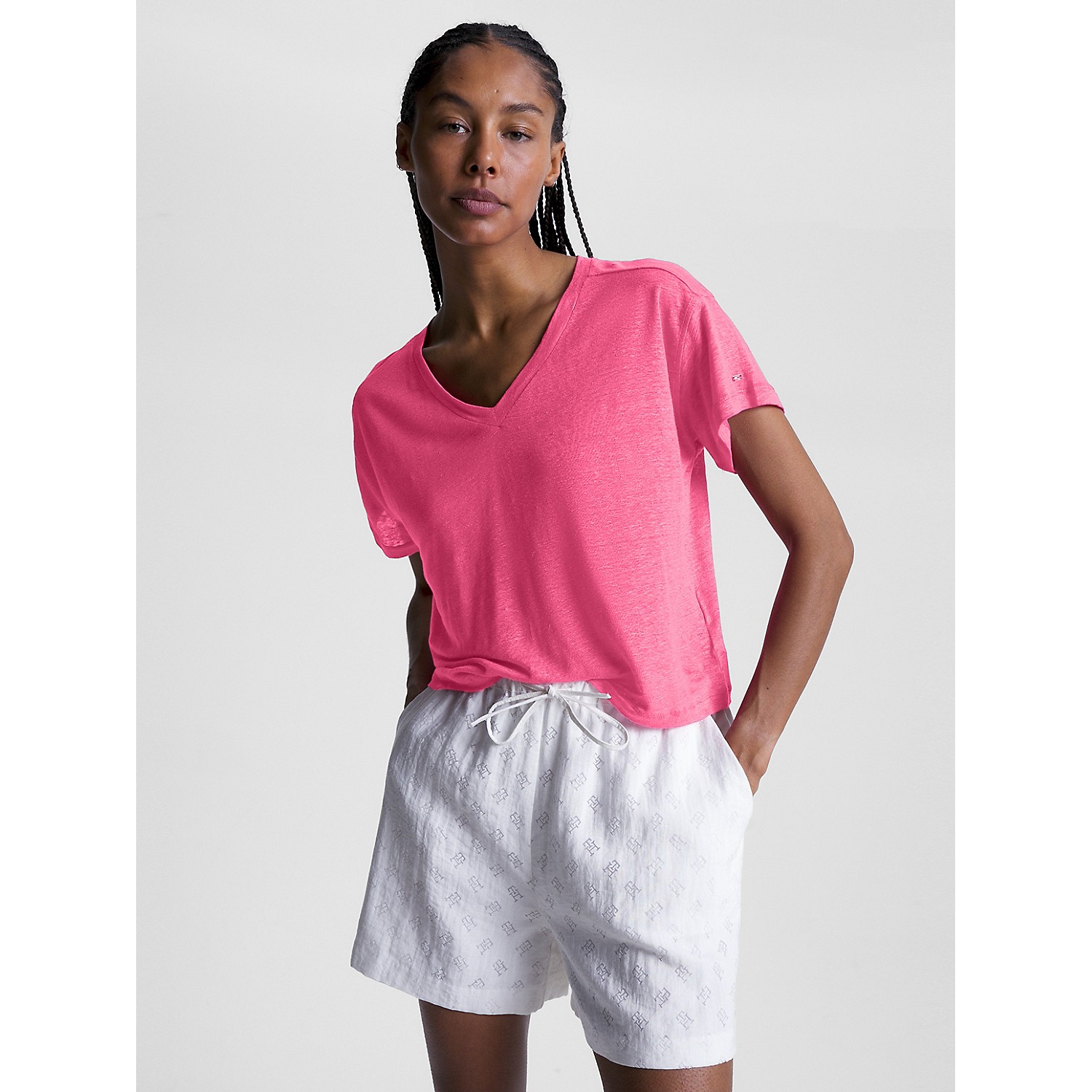 TOMMY HILFIGER Relaxed Fit Linen V-Neck T-Shirt