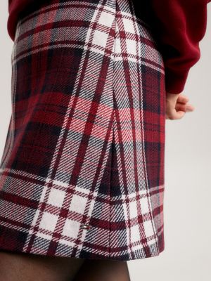 Tommy hilfiger shop red plaid skirt