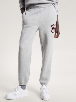 Tommy Hilfiger Flocked Heritage Logo Sweatpant In Light Grey