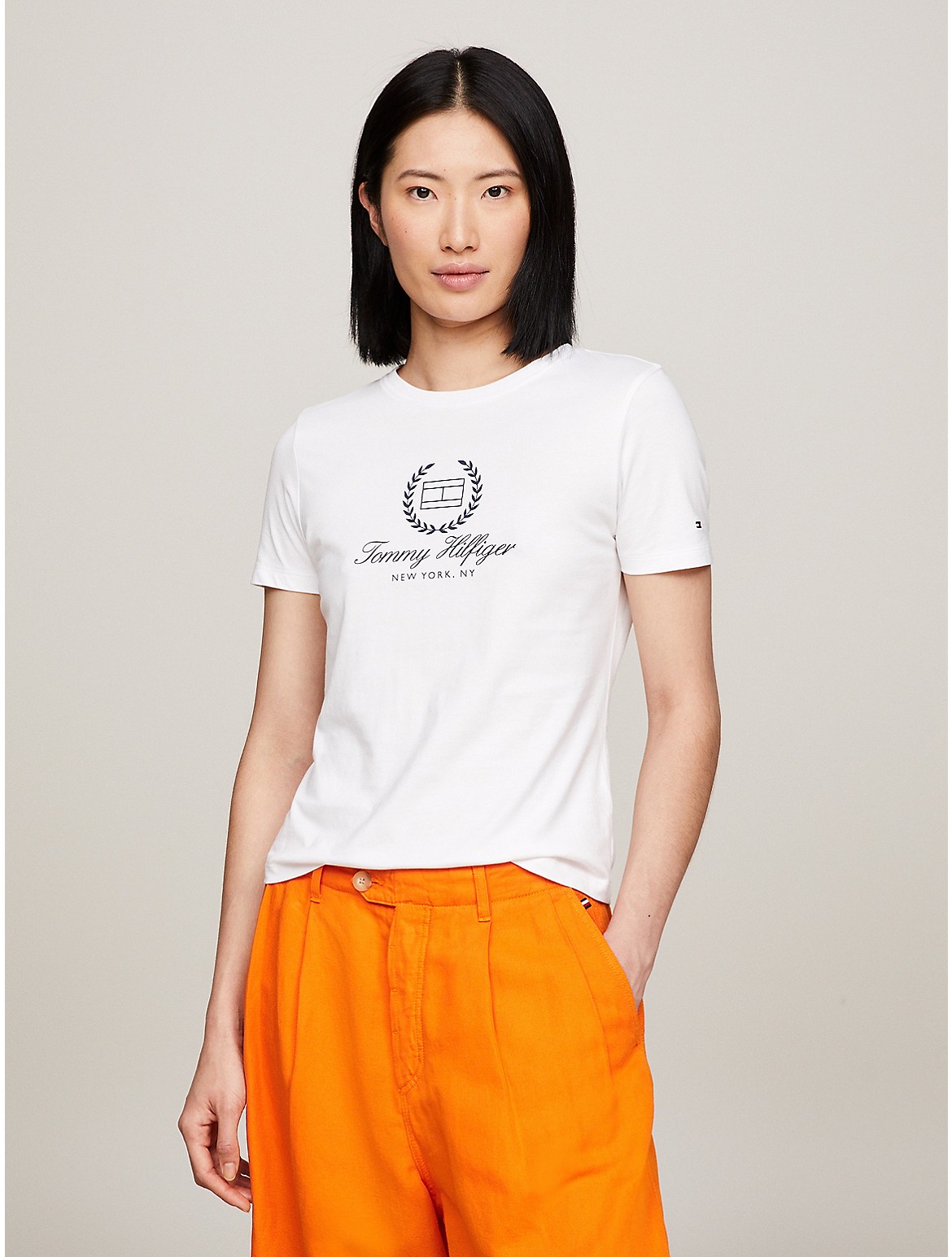 Tommy Hilfiger Women's Slim Fit Laurel Logo T-Shirt