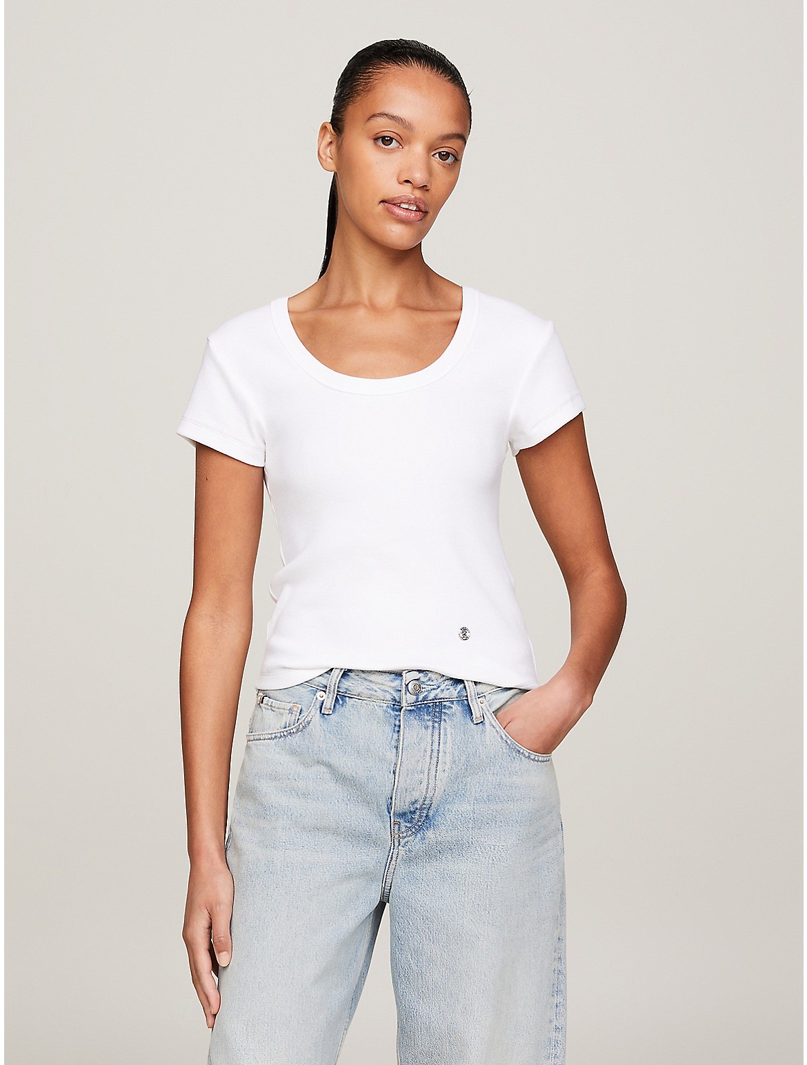 Tommy Hilfiger Women's Slim Fit Ribbed Scoop Neck T-Shirt
