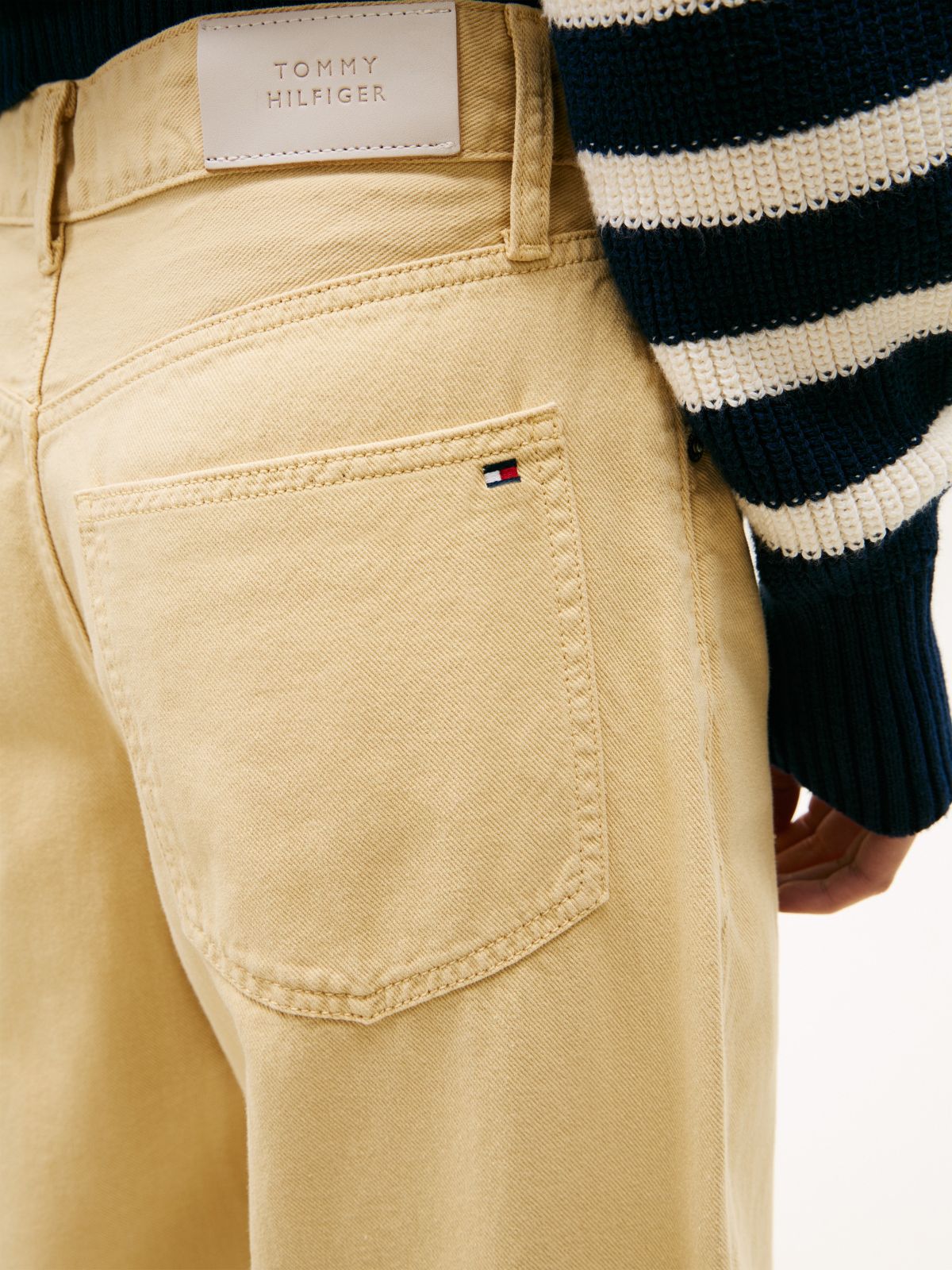 Mid-Rise Barrel Jean — Harvest Wheat