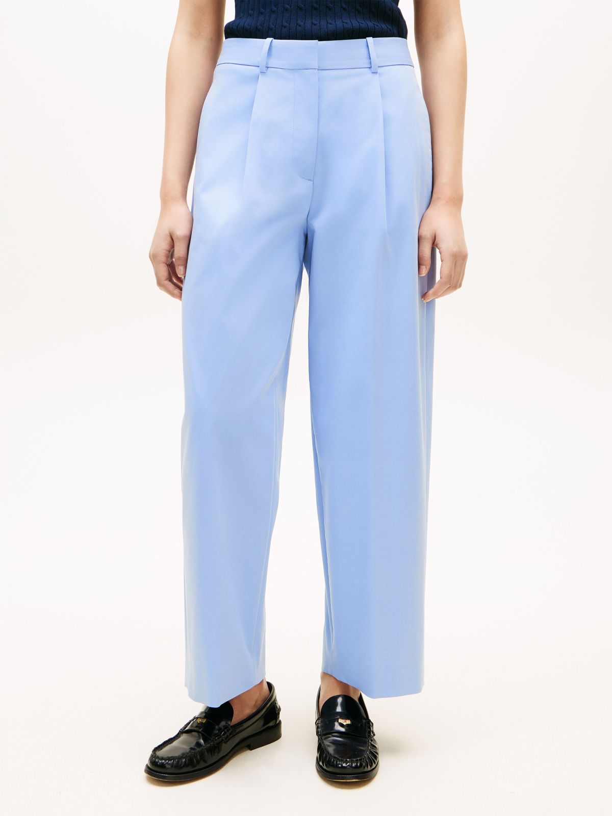 Pleated Twill Barrel Chino — Cloudy Blue