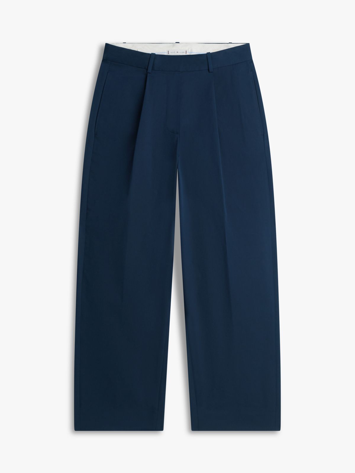 Pleated Twill Barrel Chino — Navy