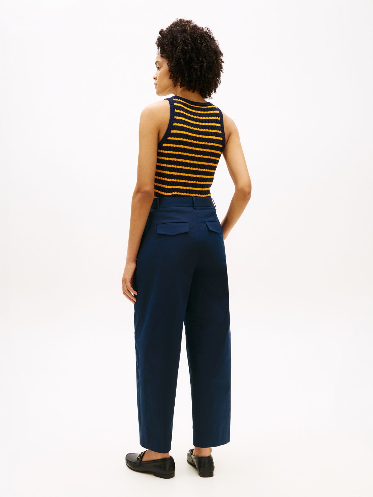 Pleated Twill Barrel Chino — Navy