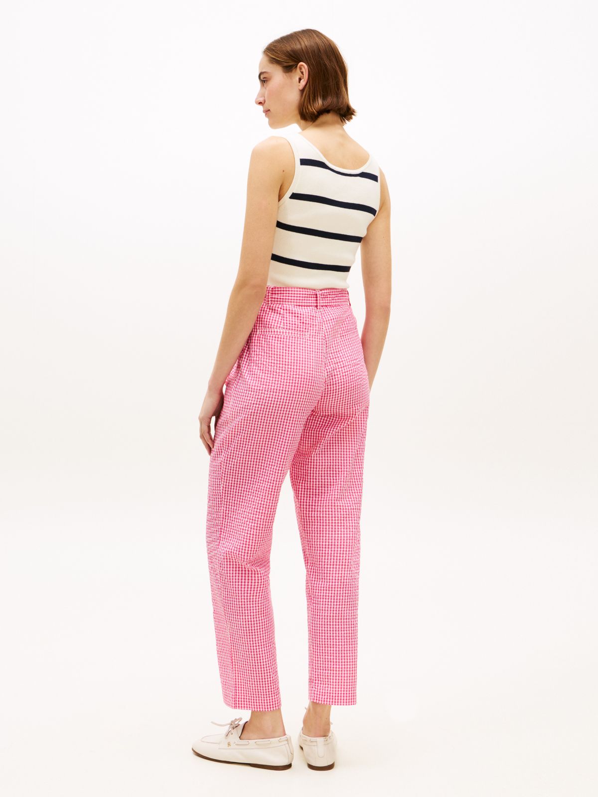 Belted Gingham Seersucker Tapered Pant — Pink Perfection / Ecru Gingham