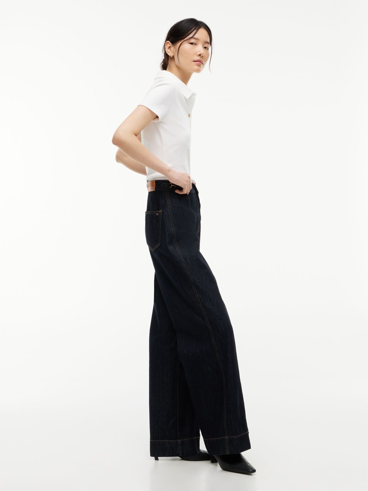 High-Rise Logo Hardware Wide Leg Jean — Rinse