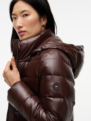 Женская куртка Tommy Hilfiger Shiny Down Puffer, цвет: Шоколадный — фото 4