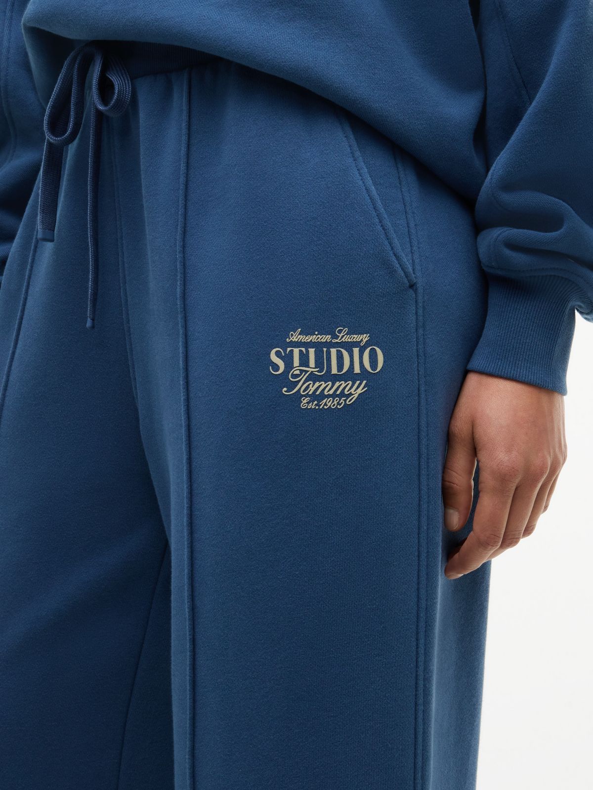 Tommy Studio Logo Sweatpant — Aegean Sea