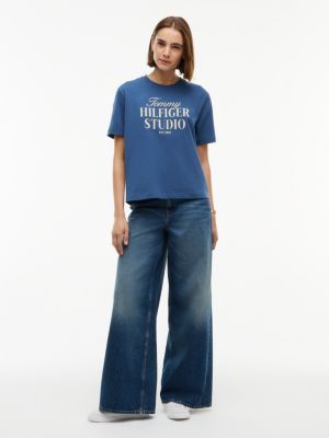 Женские футболки Tommy Hilfiger Relaxed Fit Tommy Studio Logo T-Shirt — фото 2