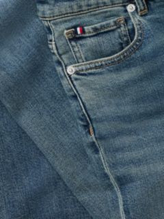 Mid-Rise Stretch Bootcut Jean — Mid Wash 9